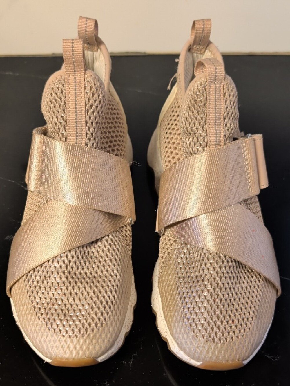 Sorel Kinetic Slip-On Athletic Rose Gold Sneakers Size 6 Used Exc - Picture 2 of 8